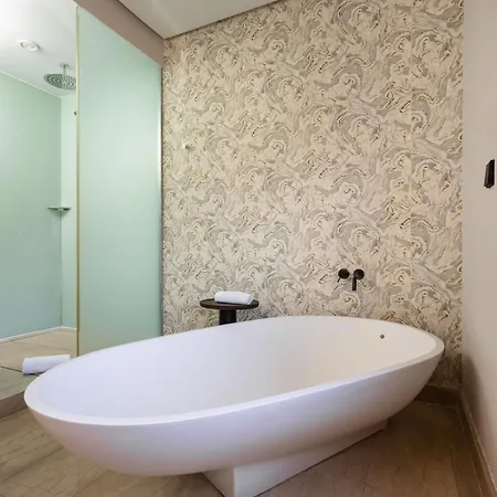 Miramar Gl - Preferred & - Newly Renovated