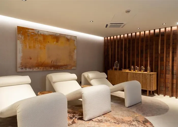 Miramar Gl - Preferred & - Newly Renovated